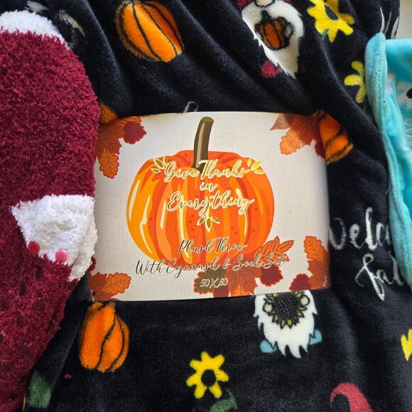 Fall Harvest Blanket 50 x 60 Gnome Pumpkin Plush Grateful Leaves Flowers Throw - Picture 2 of 4